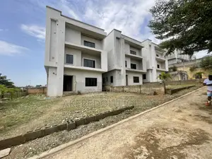 5bdrm Duplex in Guzape District for sale