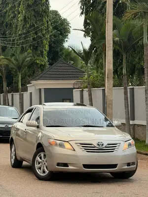 Toyota Camry 2008 Gold