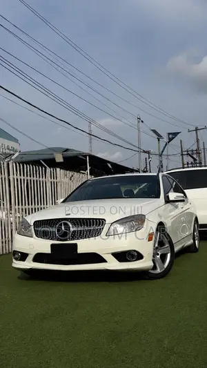 Mercedes-Benz C300 2010 White