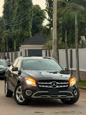 Mercedes-Benz GLA 250 2017 Black