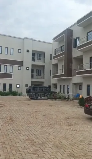 4bdrm Duplex in Kado for rent
