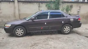 Honda Accord 2000 Brown