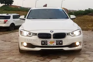 BMW 3 Series 320i RWD 2014 White