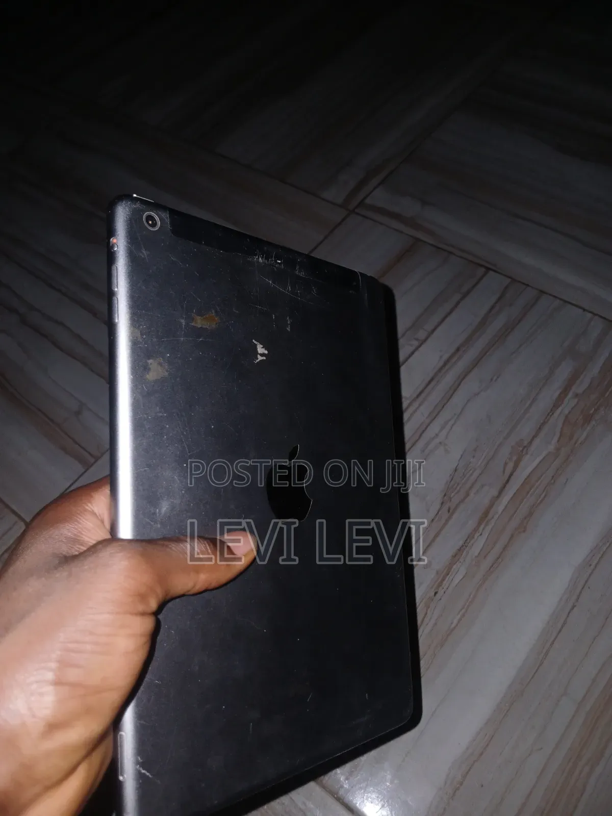 Apple iPad Air 64 GB Gray