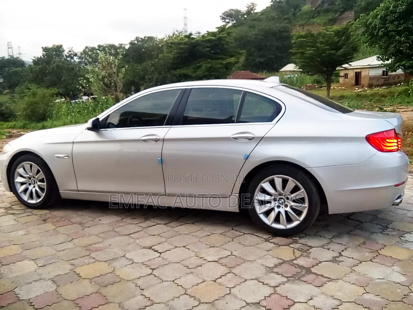 BMW 5 Series 528i 2012 Silver