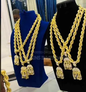 Gold  Chain Available With Good Rate