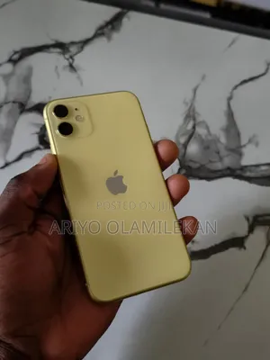 Apple iPhone 11 128 GB Yellow