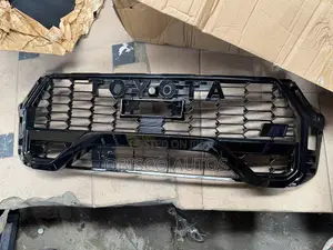 Hilux 2024/2025 Front Grille
