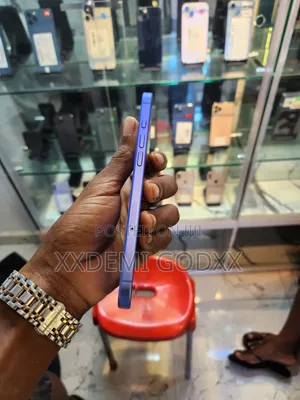 Apple iPhone 16 128 GB Blue