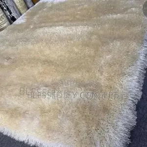 High Quality 4 by 6 Center Rug, Also Available in Different Sizes