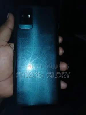 Infinix Hot 10 128 GB Green