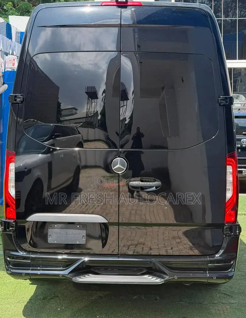 Mercedes-Benz Sprinter 2022 Black