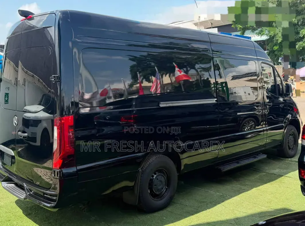 Mercedes-Benz Sprinter 2022 Black