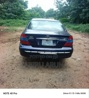 Toyota Camry 2004 Blue