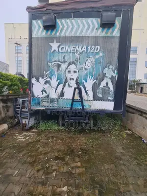 Used 6 Seater 9D Motion Cinema Simulator Needs Repair