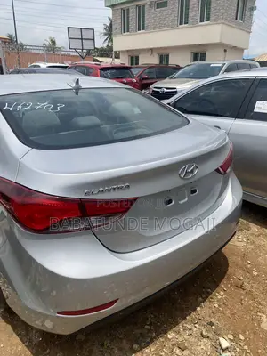 Hyundai Elantra SE 4dr Sedan (1.8L 4cyl 6A) 2014 Silver