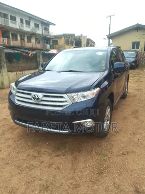 Toyota Highlander 2012 Beige