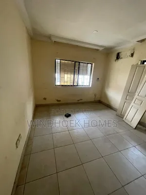 3bdrm Bungalow in Wuse 2 for rent