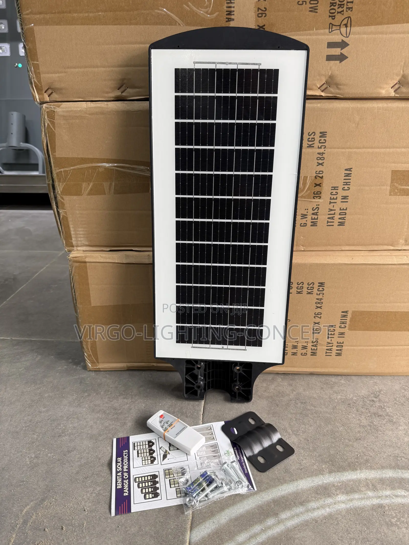 3-Eye LED Solar-Powered Street Light With
