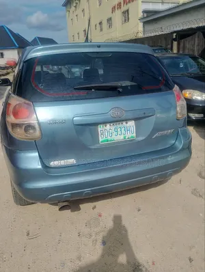 Toyota Matrix Standard FWD (1.8L 4cyl 5M) 2004 Blue