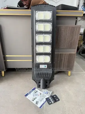 Multi-Panel LED Solar Street Light