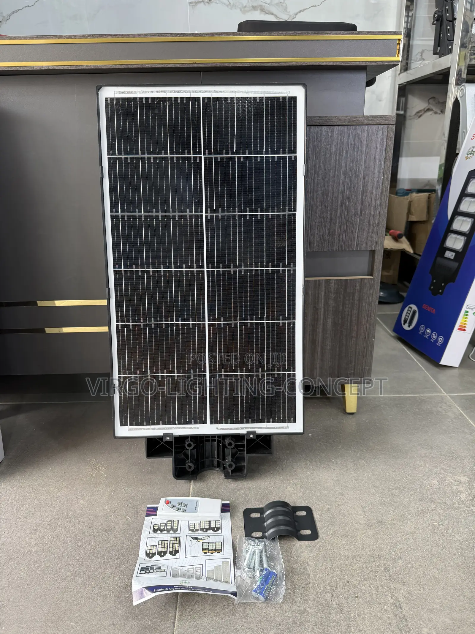 Multi-Panel LED Solar Street Light