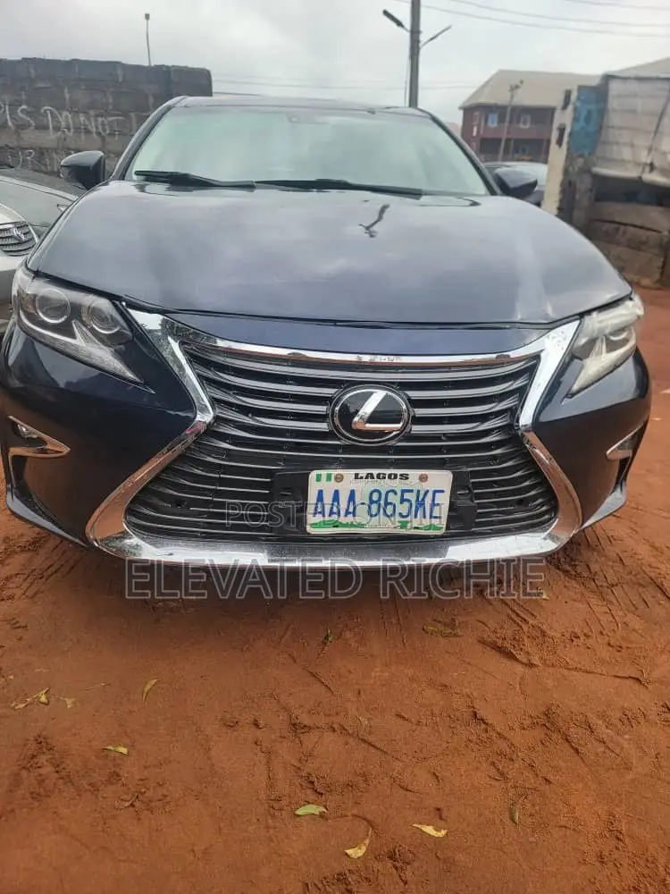 Lexus ES 2014 Blue