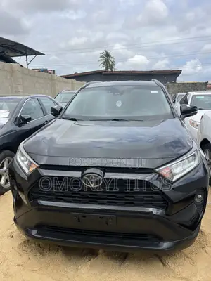 Toyota RAV4 XLE AWD 2020 Black