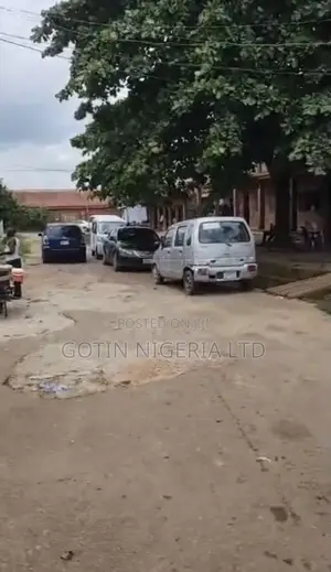 50×100ft Property for Sale at Oriawe Street, New Benin