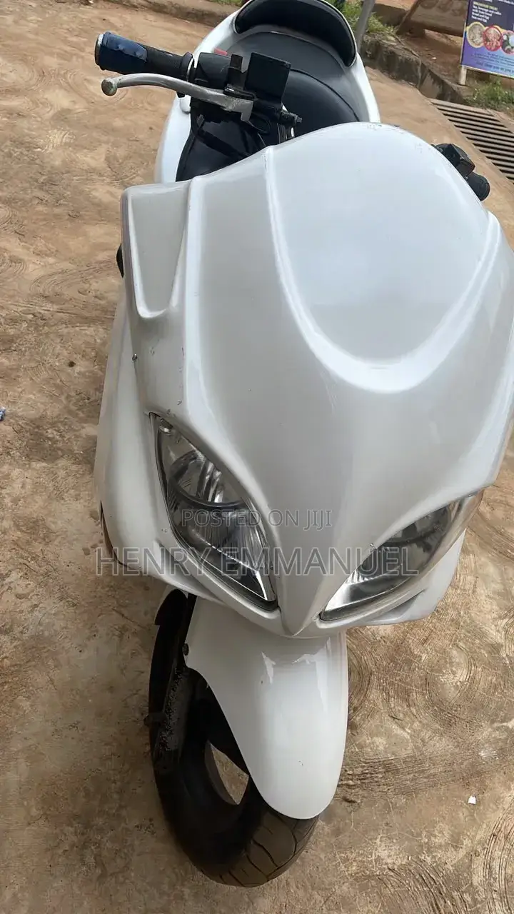 Honda Forza 2018 White