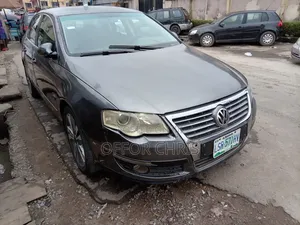 Volkswagen Passat 2008 Gray