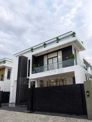 5bdrm Duplex in Ikota for sale