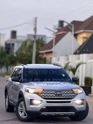 Ford Explorer 2020 Silver