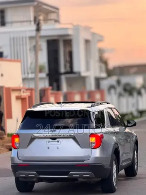 Ford Explorer 2020 Silver