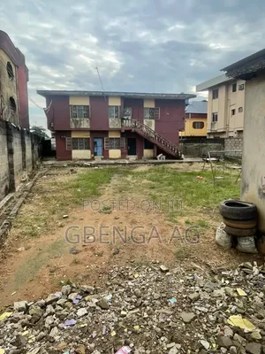 2bdrm Block of Flats in Ejigbo Lagos, Obafemi-Owode for sale