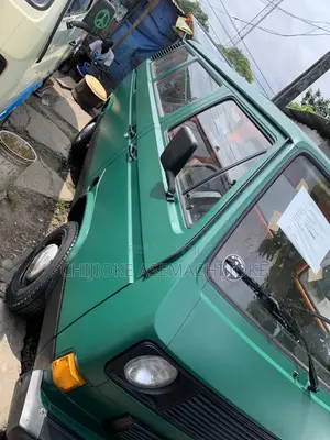 Volkswagen Transporter 1995 Green