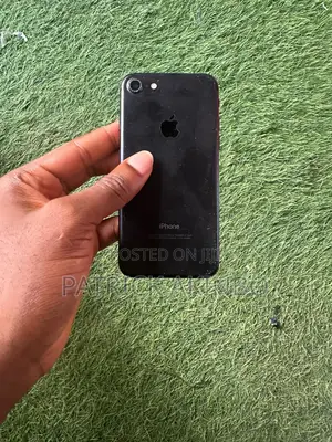 Apple iPhone 7 128 GB Black