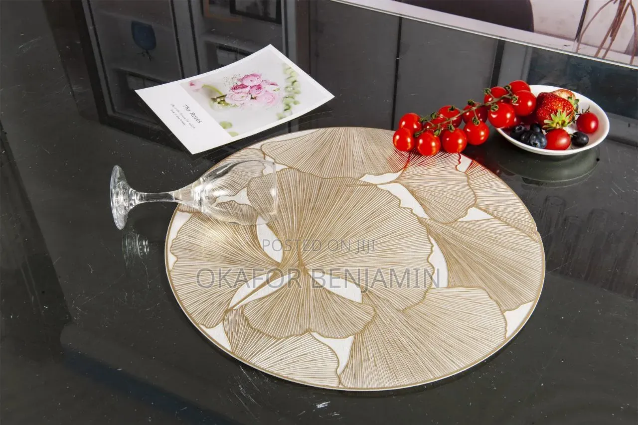 High Quality Modern Gold Table Mat 12pcs