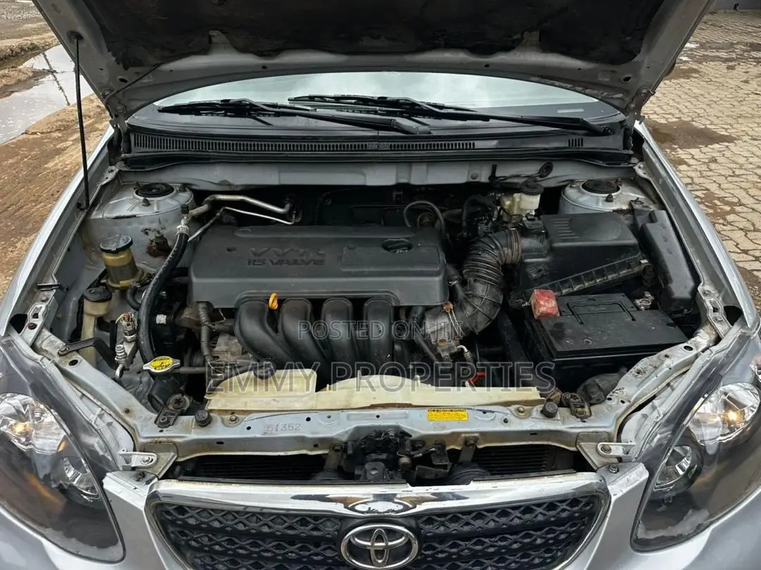 Toyota Corolla LE 2006 Silver