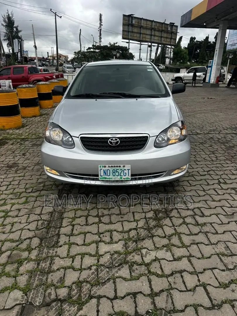 Toyota Corolla LE 2006 Silver