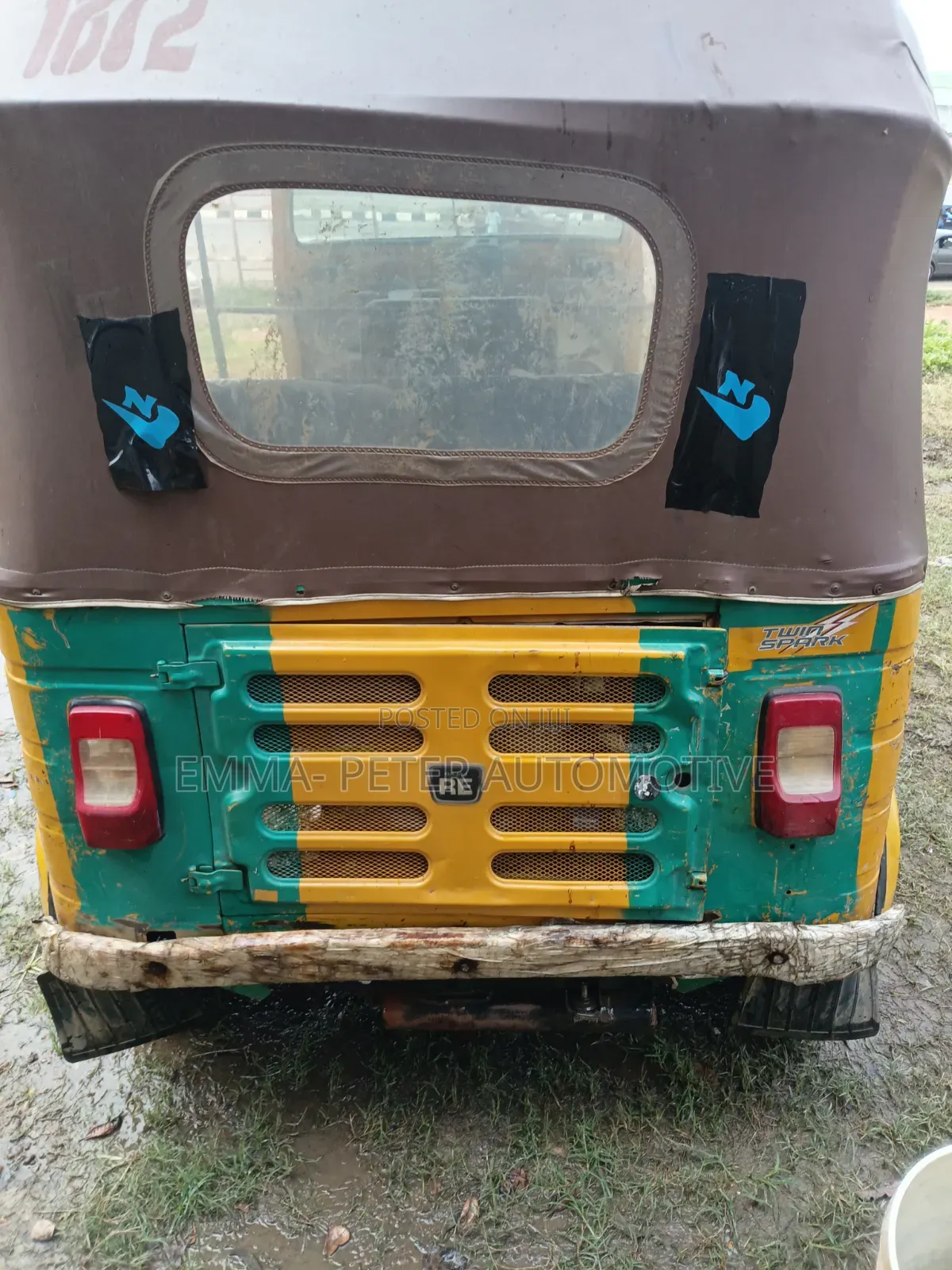Bajaj RE 2021 Yellow