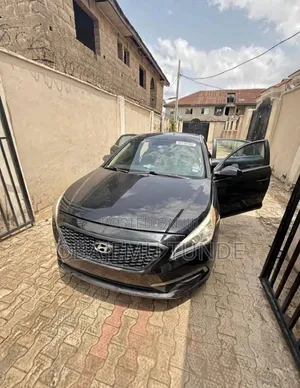Hyundai Sonata SE 4dr Sedan (2.4L 4cyl 6A) 2015 Black
