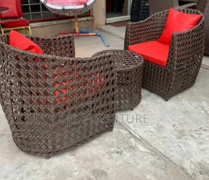 Luxury 2-Armchair Outdoor Synthetic Rattan Sofa Set With Coffee