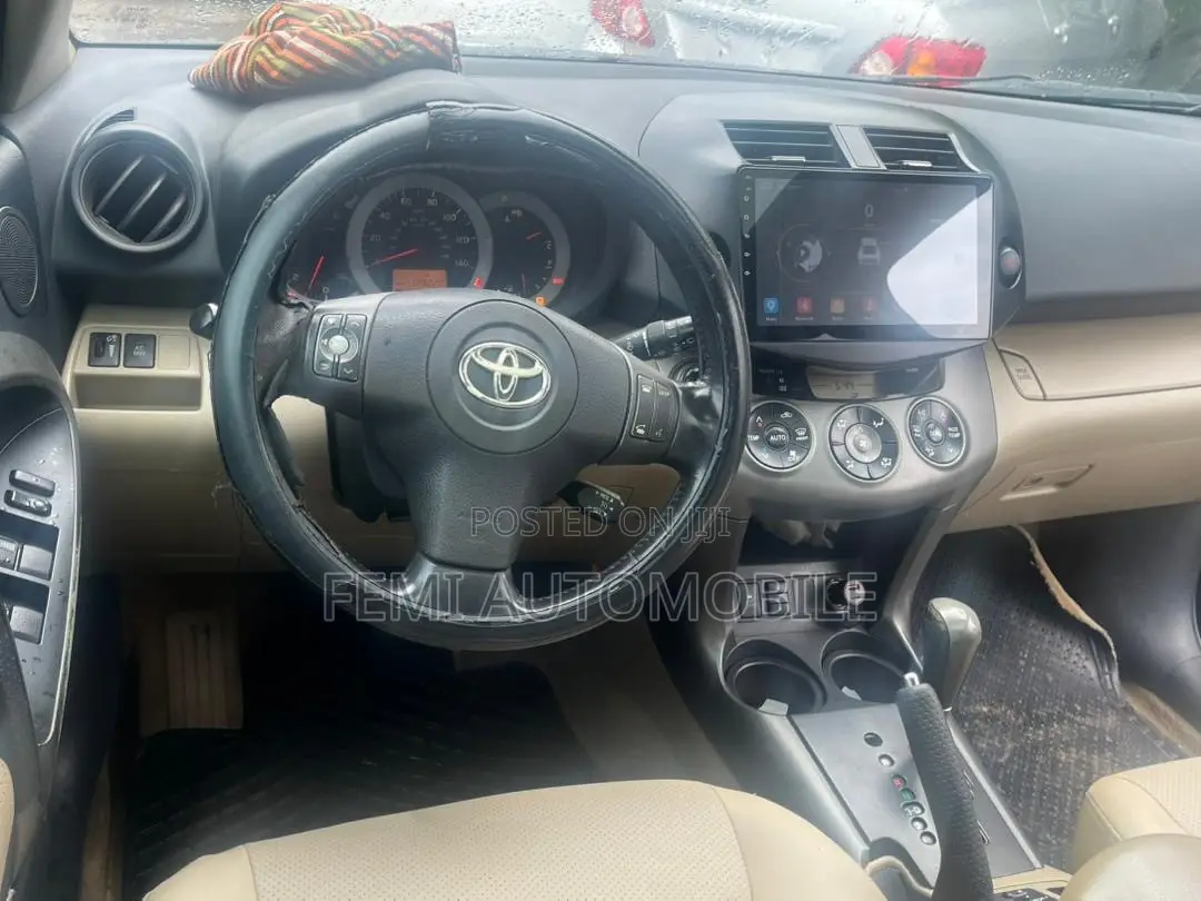 Toyota RAV4 2011 Black