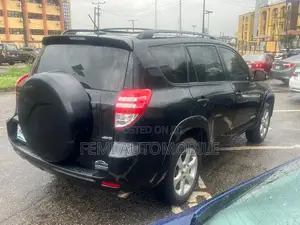 Toyota RAV4 2011 Black