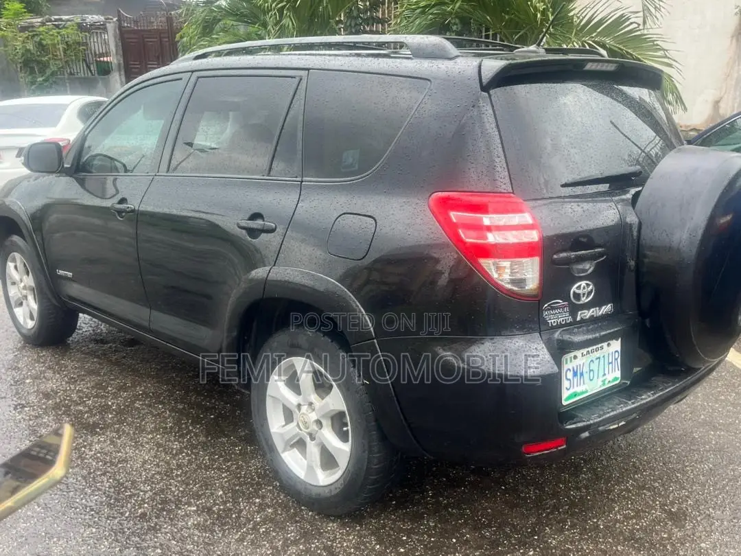 Toyota RAV4 2011 Black