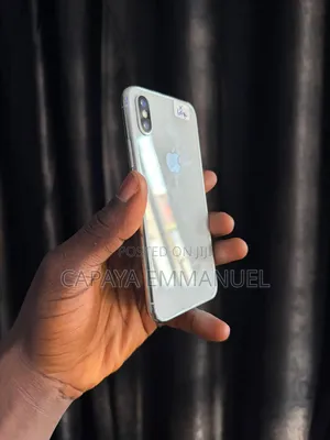 Apple iPhone X 64 GB White