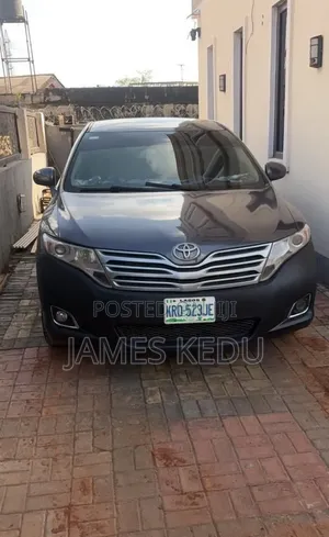 Toyota Venza 2010 Gray