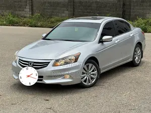 Honda Accord 2012 Silver