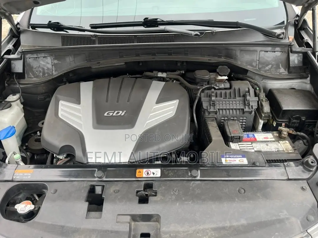 Hyundai Santa Fe 2016 Silver